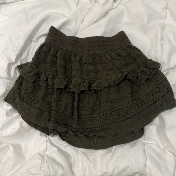 Green Aerie skirt - Picture 1 of 5
